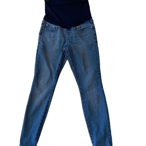 Gap maternity jeans size 6. - Picture 6 of 16